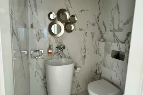 5 bedrooms Villa in Pyrgos, Cyprus No. 76556 8