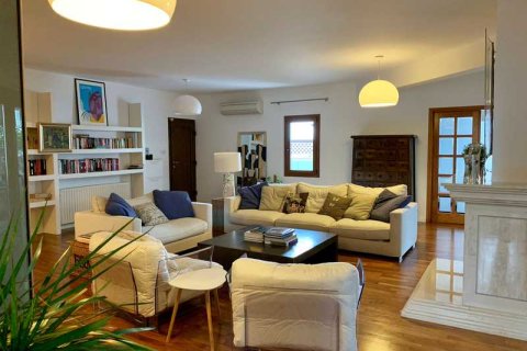 3 dormitorios Apartment en Limassol, Cyprus No. 102610 2