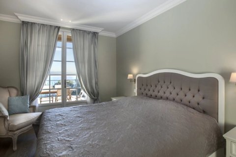 5 bedrooms Villa in Antibes, France No. 79609 5