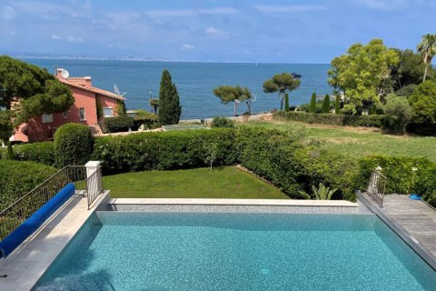 5 bedrooms Villa in Antibes, France No. 79609 2