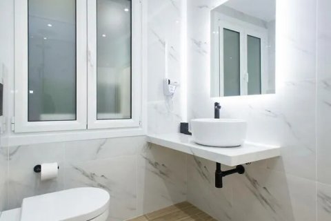 3 bedrooms Apartment in Athens, Greece No. 120864 11