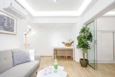 3 bedrooms Apartment in Athens, Greece No. 120864 2