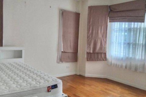 2 bedrooms House in Bangkok, Thailand No. 97160 13