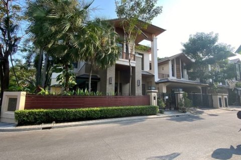 2 bedrooms House in Bangkok, Thailand No. 97160 9