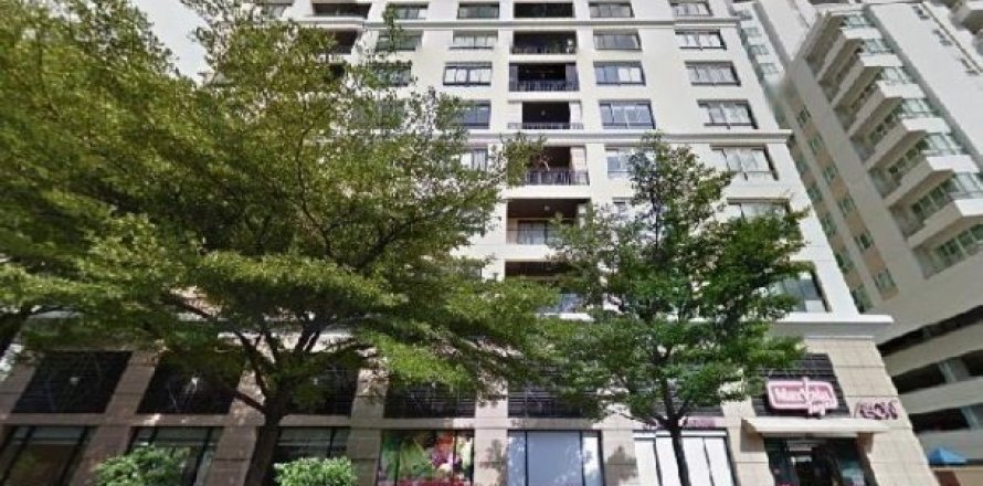 2 bedrooms House in Bangkok, Thailand No. 97160