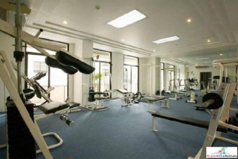 2 bedrooms House in Bangkok, Thailand No. 97160 3