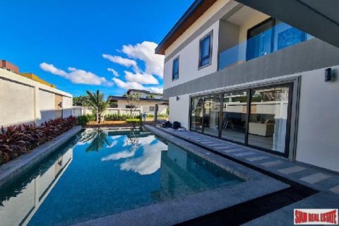 4 bedrooms Villa in Jomtien Beach, Thailand No. 96626 21