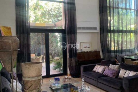 5 chambres House à Germasogeia, Cyprus No. 100785 2