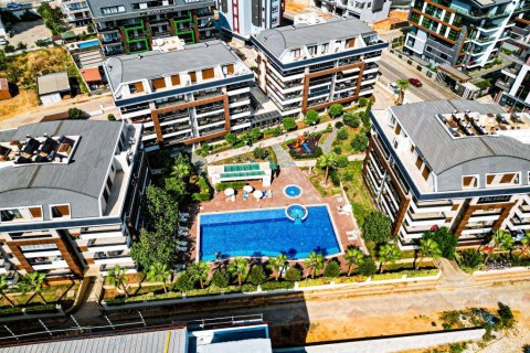 Квартира с 4 комнатами в Оба, Турция №21253