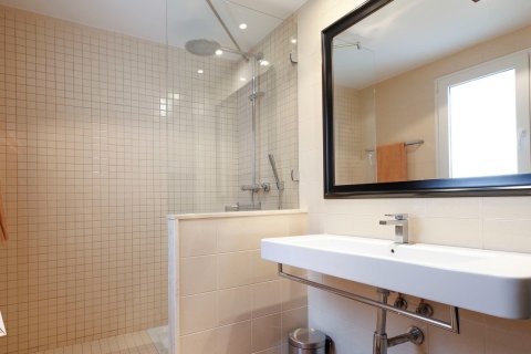 5 bedrooms Villa in Hiep Hoa, Vietnam No. 85812 27