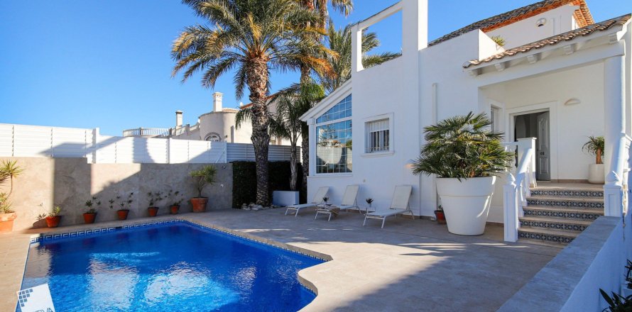 5 bedrooms Villa in Hiep Hoa, Vietnam No. 85812