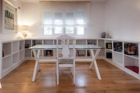 5 bedrooms Villa in Hiep Hoa, Vietnam No. 85812 13