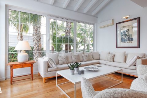 5 bedrooms Villa in Hiep Hoa, Vietnam No. 85812 11