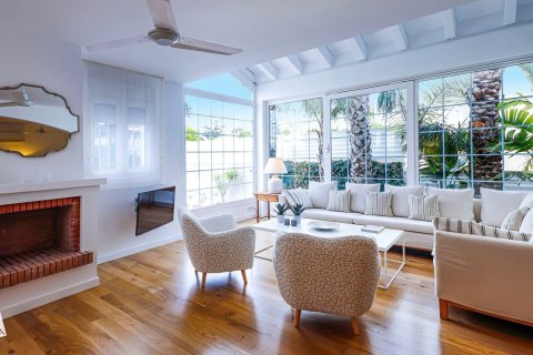 5 bedrooms Villa in Hiep Hoa, Vietnam No. 85812 9