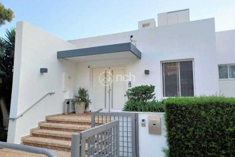 6 bedrooms Villa in Agios Tychonas, Cyprus No. 30846 4
