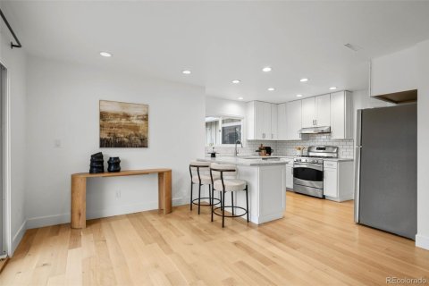 5 bedrooms House in Niwot, USA No. 104530 9