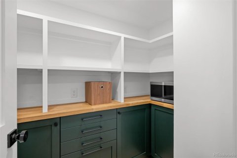 5 bedrooms House in Niwot, USA No. 104530 16