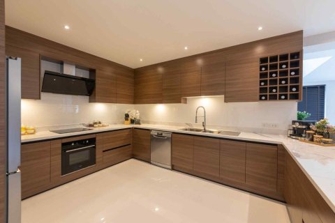 5 bedrooms House in Chiang Mai, Thailand No. 97572 2