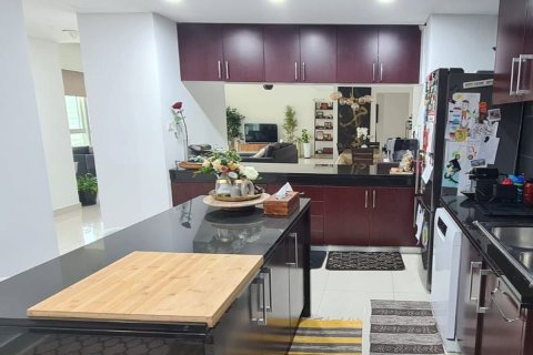 Квартира с 4 спальнями в Аль Тебин Аль Шаабия Хаузин, Вьетнам №8010 8