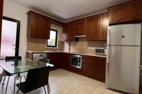 Дом с 4 спальнями в Пила, Кипр №31494 1