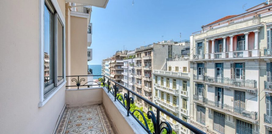 5 chambres Appartement à Thessaloniki, Greece No. 121923