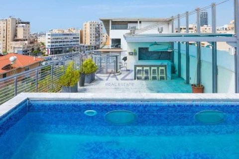 4 bedrooms Penthouse in Limassol, Cyprus No. 73937 4