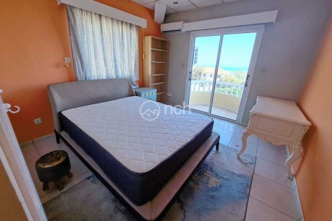 3 bedrooms House in Agios Athanasios, Cyprus No. 40314 13