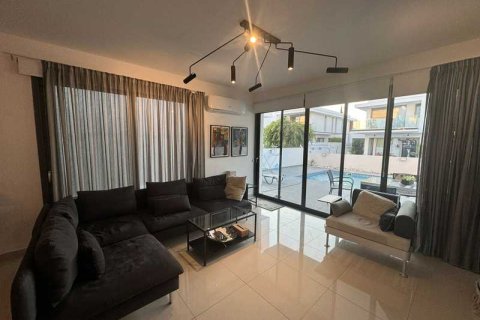 3 bedrooms House in Larnaca, Cyprus No. 79887 5