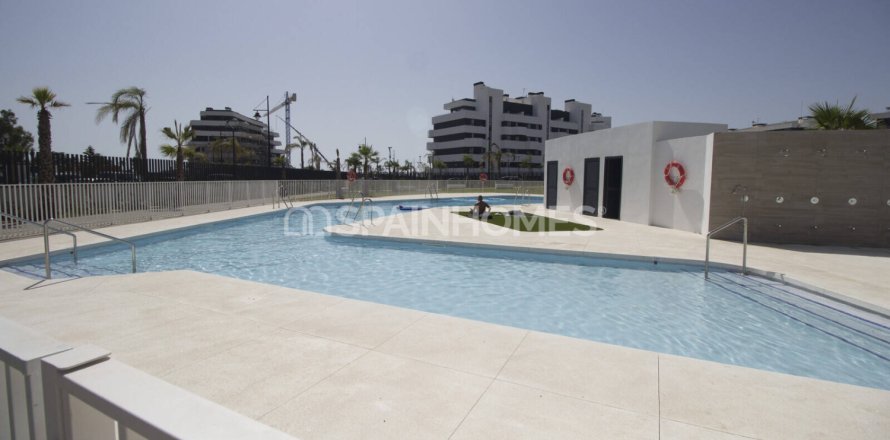 4 bedrooms Penthouse in Binh Minh, Vietnam No. 109948