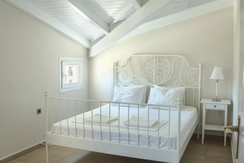 4 bedrooms Maisonette in Markopoulo Mesogaias, Greece No. 122136 15