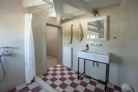 4 bedrooms Maisonette in Markopoulo Mesogaias, Greece No. 122136 17