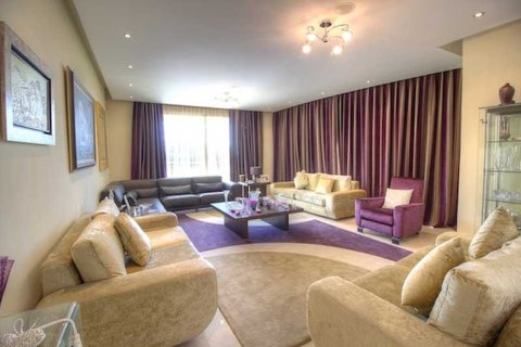 4 bedrooms Villa in Limassol, Cyprus No. 32058 11