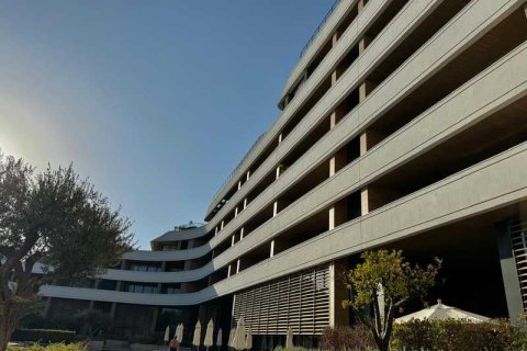 3 bedrooms Apartment in Limassol, Cyprus No. 66647 1