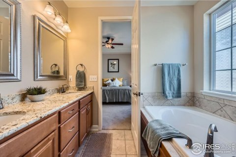 Дом с 4 спальнями в Брумфилд , США №84657 13