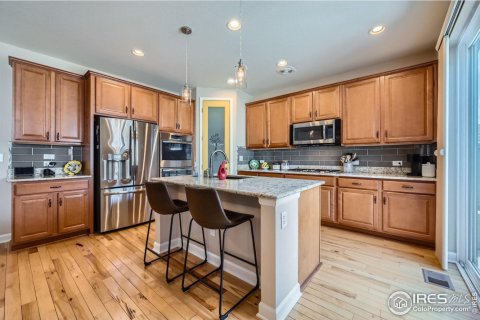 Дом с 4 спальнями в Брумфилд , США №84657 9