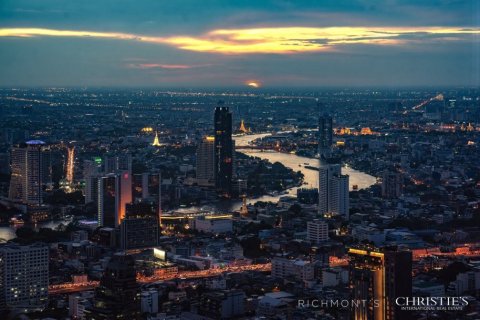 3 bedrooms Apartment in Bangkok, Thailand No. 96930 2