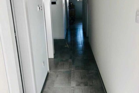 3 bedrooms Apartment in Limassol, Cyprus No. 82780 11