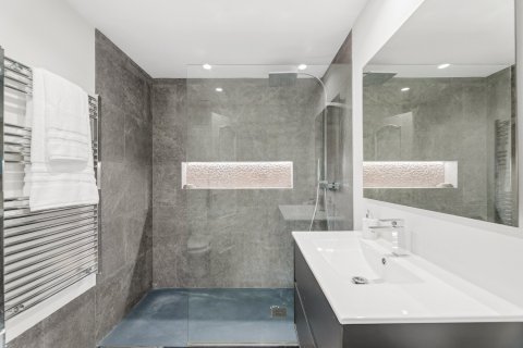 5 bedrooms Villa in Dinh An, Vietnam No. 27582 17