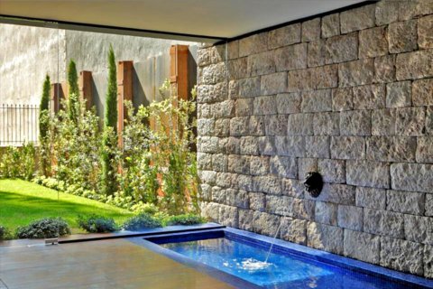 5694m² Building in Piraeus, Greece No. 59508 6