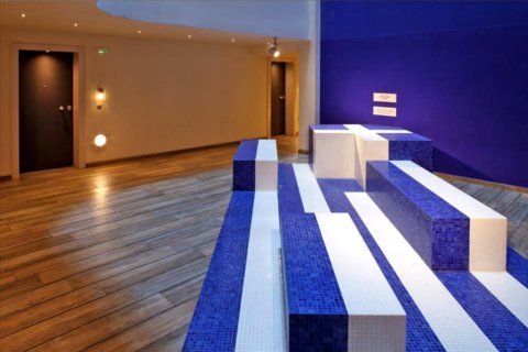 5694m² Building in Piraeus, Greece No. 59508 3