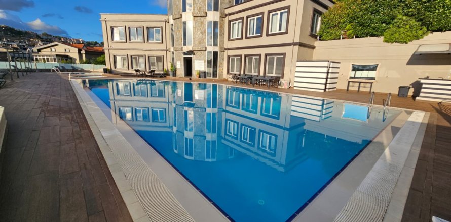 Вилла с 6 спальнями в Стамбул, Турция №16068