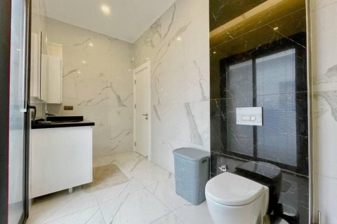 4 rooms Apartment in Lien Chieu, Vietnam No. 21515 3