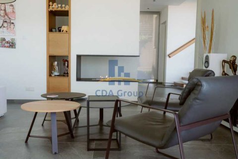 4 bedrooms Villa in Agios Tychonas, Cyprus No. 72199 5