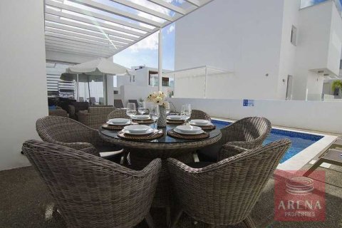 3 bedrooms Villa in Ayia Napa, Cyprus No. 73700 8