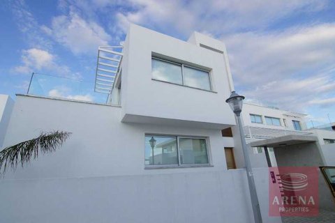 3 bedrooms Villa in Ayia Napa, Cyprus No. 73700 6
