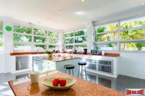 5 bedrooms Villa in Rawai, Thailand No. 97035 19