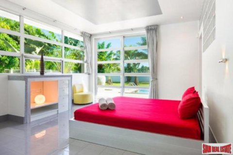 5 bedrooms Villa in Rawai, Thailand No. 97035 8