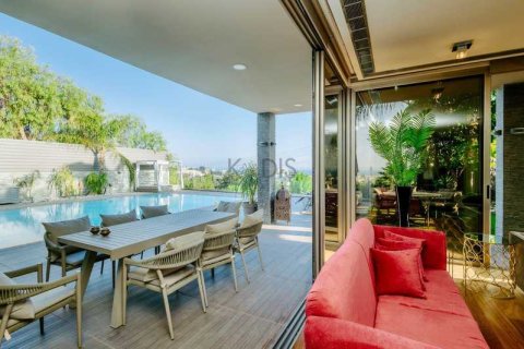 5 bedrooms Villa in Agios Athanasios, Cyprus No. 80745 9