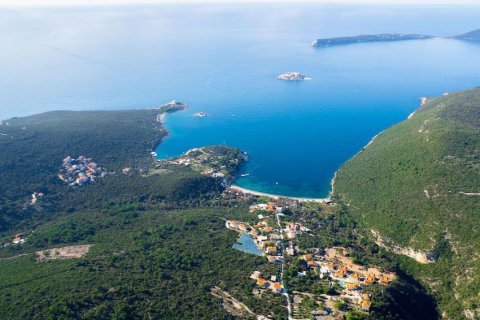 2090m² Land en Herceg Novi, Montenegro No. 83677 3
