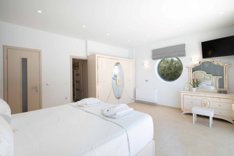 4 dormitorios Villa en Corfu, Greece No. 56246 16